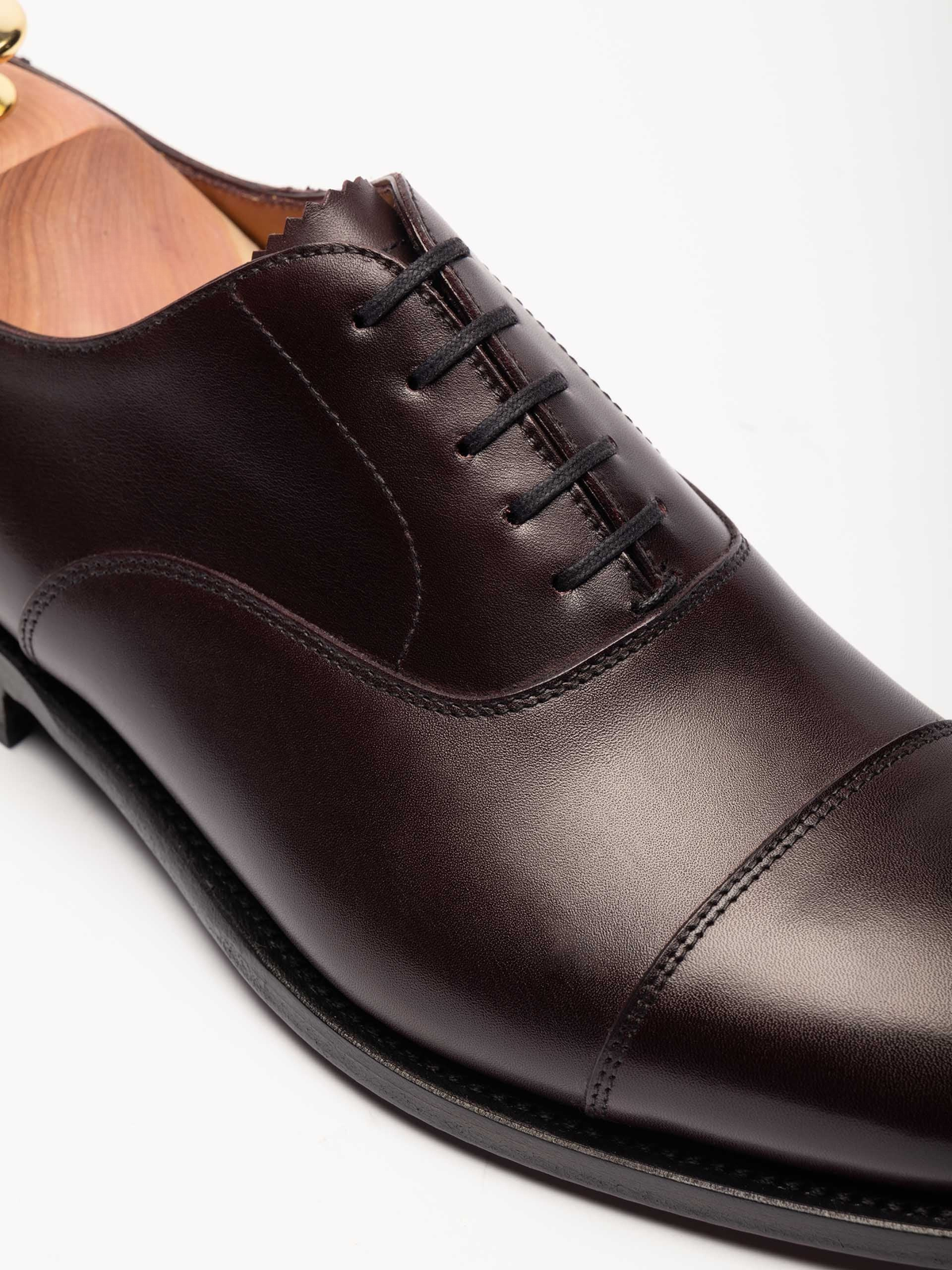Men's Burgundy Leather Oxford Shoes